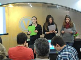 Lectura de textos clàssics a càrrec d'alumnes de l'Institut.