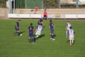 El FC l'Escala empata contra el Farners i es manté cinquè