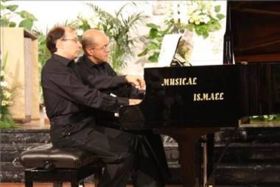 Piano a quatre mans. Últim concert dels Clàssics a Sant Martí d'Empúries