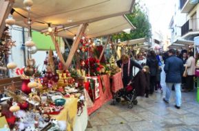 Preparatius del mercat de Nadal 2013