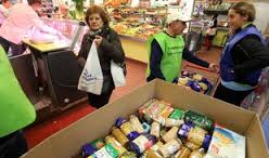 Més de 130 supermercats d’una trentena de poblacions gironines participen en el recapte d’aliments de divendres i dissabte 