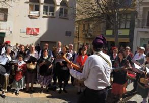 Caramelles pel nucli antic de l'Escala