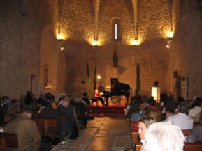 Un centenar de persones al concert de Sant Martí d'Empúries