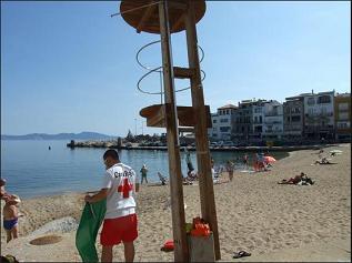 Creu Roja fa balanç del primer mes d'estiu a les platges de l'Escala